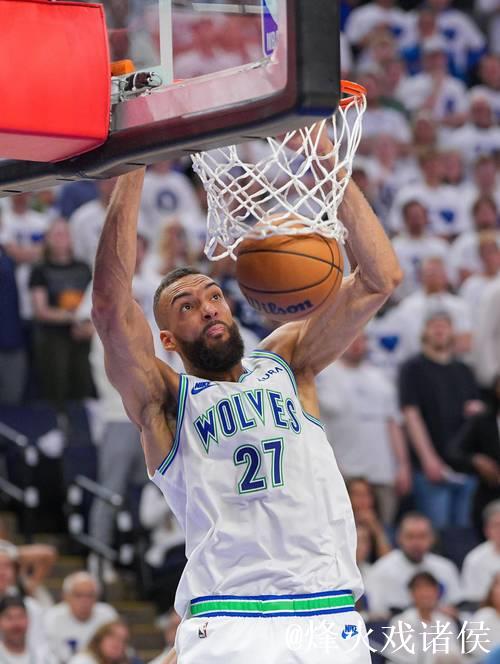 为所欲为!森林狼官推:戈贝尔今天完成了8次扣篮 为所欲为!森林狼官推:戈贝尔今天完成了8次扣篮